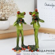 YX-П / Фигурка «Лягушка с сердцем» сочно-зеленая оранжевые глаза 16см полистоун YX39011 