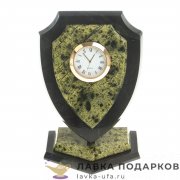 УК / Часы настольные из камня «Щит» 16 х 11 х 07 см. змеевик светлый 113.550 
