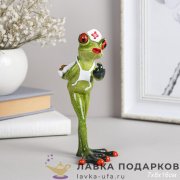 YX-П / Фигурка «Лягушка-врач» сочно-зеленая оранжевые глаза 16см полистоун YX99039 