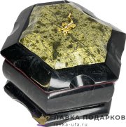 УК-К / Шкатулка из камня «Шесть граней, ящерка» 14х13х7см лемезит 