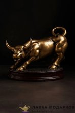 П / Фигурка «Бык с Уолл-Стрит» полистоун золото 716170 