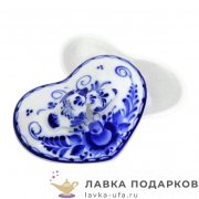 Гжель / Шкатулка «Сердечко» (м)  09 х 06 х 06 см авт. Голубенков Н.А. 