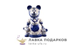 Гжель / Фигурка года «Дружная семейка» 13 х 11 х 06 см. авт. Голубенков Н.А. 