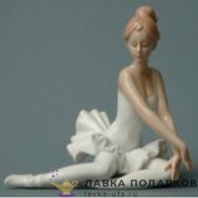 Seltmann / Статуэтка «Балерина сидит, поза ноги вбок»10 х 08 см. цвет пастель ХР_0111  