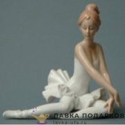 Seltmann / Статуэтка «Балерина сидит, поза ноги вбок»10 х 08 см. цвет пастель ХР_0111  