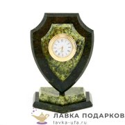 УК / Часы настольные из камня «Щит» 10 х 09 х 06 см. змеевик светлый 3076 