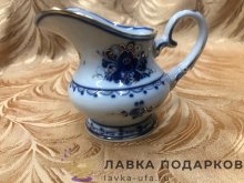 Гжель / Молочник «Мария» 100 мл. 09 х 12 х 08 см. позолота авт. Симонов С.М. 