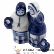 Гжель / Статуэтка «Сплетницы» 06 х 05 х 03 см. авт. Азарова Л.П.  