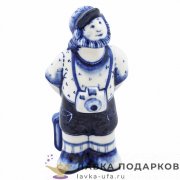 Гжель / Статуэтка «Турист» 09 х 04 х 04 см, авт. Неплюев В.В. 