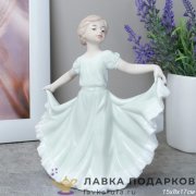 HP-Ф / Статуэтка «Девочка танцует» большая 17см фарфор пастель коллекционная HP203 